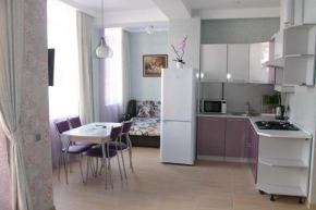 Apartment on Yuzhnykh Kultur 10A